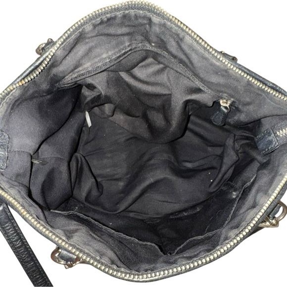 Designer Handbag Bundle – Gucci, Coach, Dooney, Makeup Junkie – 6 Pcs - Picture 12 of 16